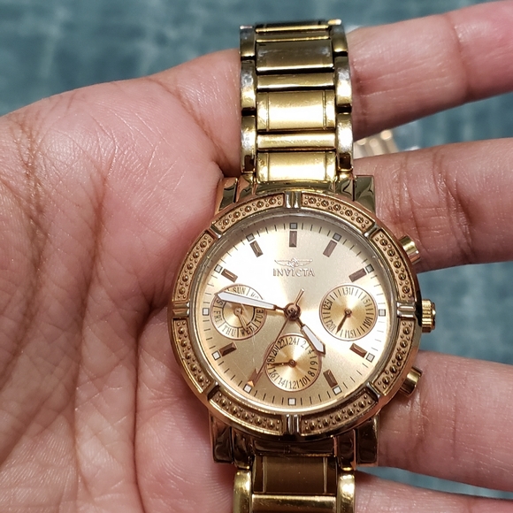 Rose Gold Womens Invicta watch - Picture 2 of 4